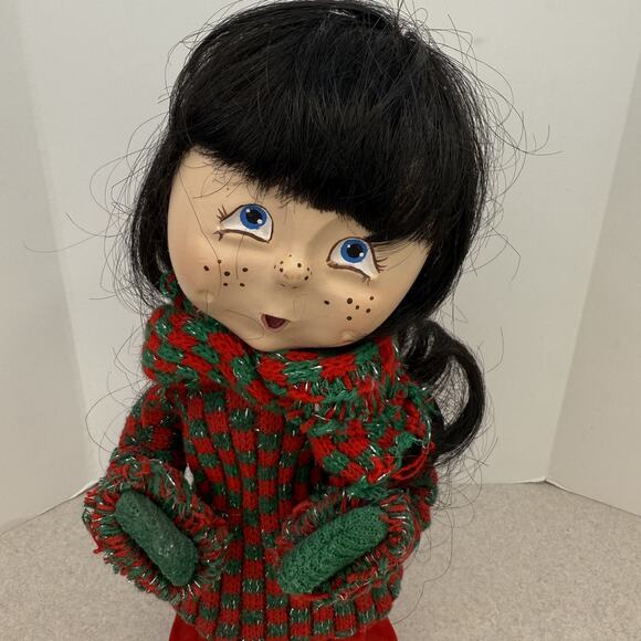 Vintage 1985 Carloling Girl Sandra Hasson Christmas Doll - Picture 2 of 7
